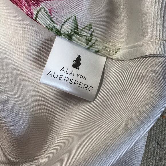 Ala. Von Auersperg 100% Silk Dress Sz. Lrg   Silver NWT Floral handkerchief hem - Picture 7 of 11